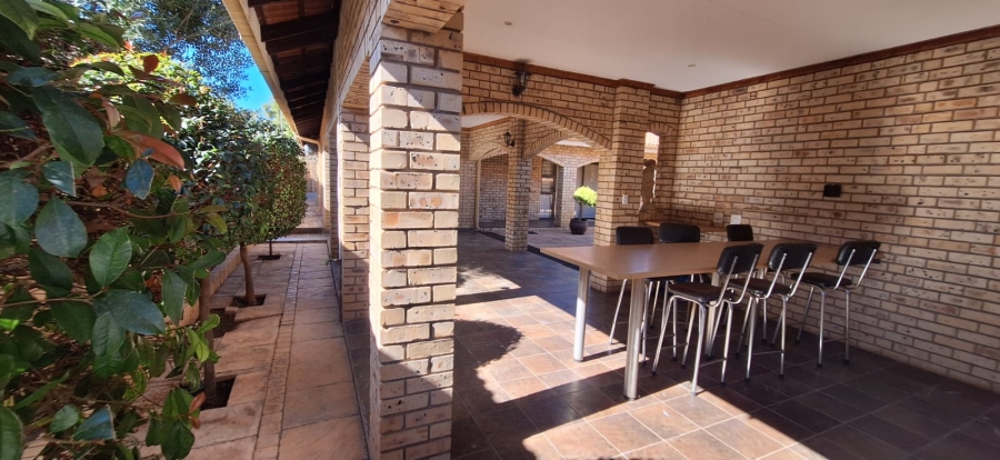 4 Bedroom Property for Sale in Hillcrest Northern Cape
